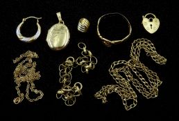 Gold buckle ring and gold jewellery oddments