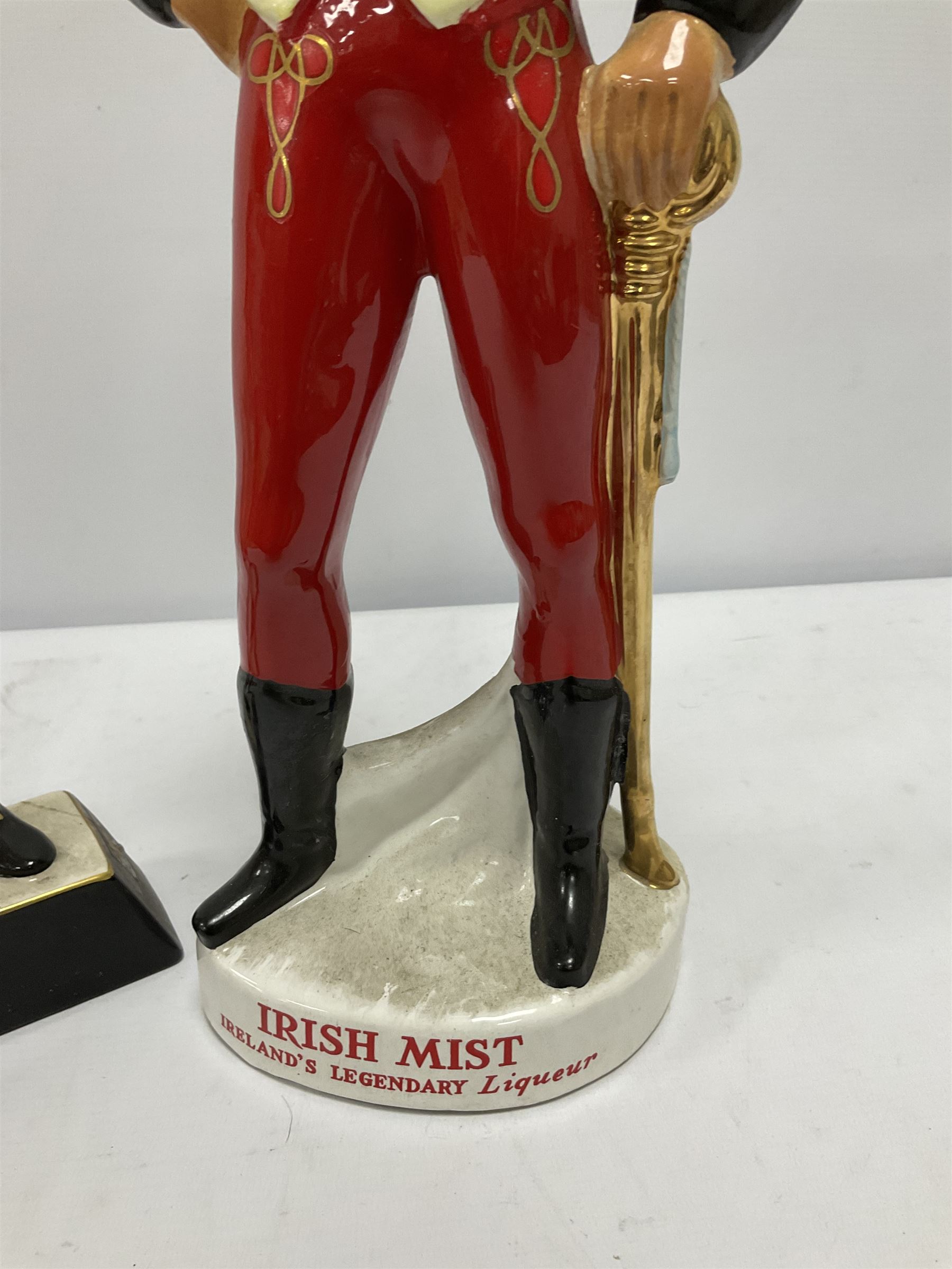 Irish Mist Soldier Liqueur decanter bottle - Image 3 of 4