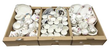 Quantity of tea wares to include Copeland Spode 'Chinese Rose'