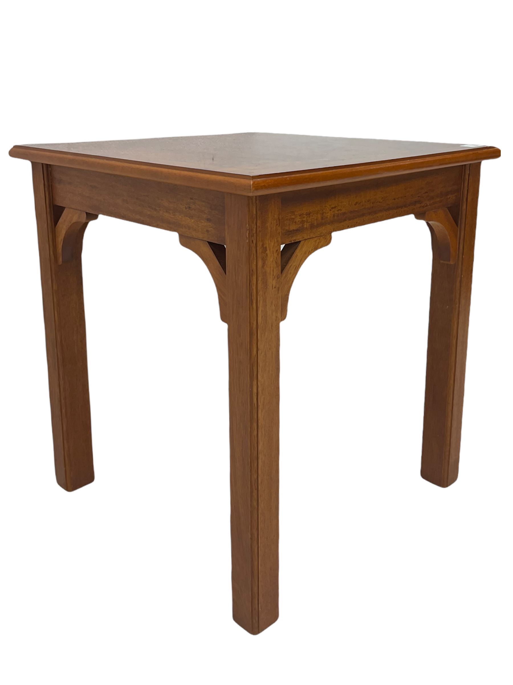 Yew wood square lamp table - Image 4 of 6