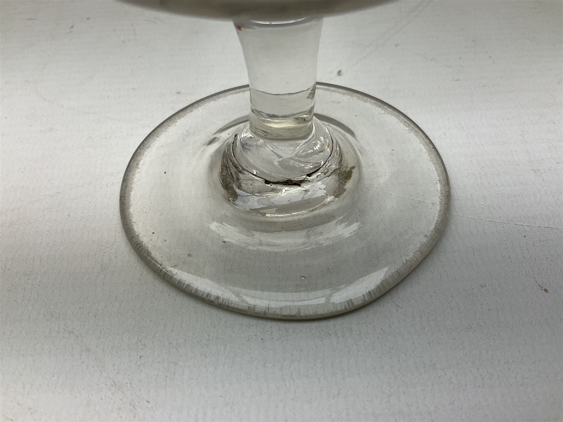 Late 18th/early 19th century drinking glass with rummer type bowl - Bild 4 aus 4