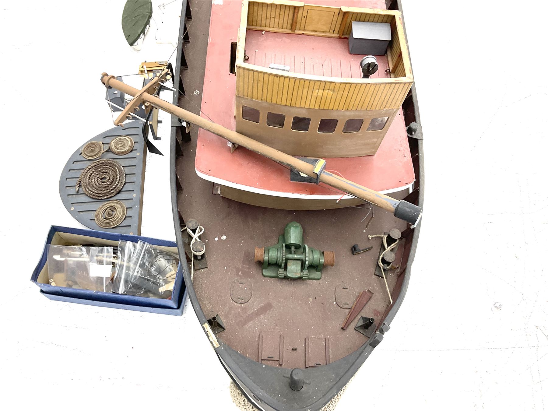 Large model of the tugboat 'Dhulia' on a wooden stand L144cm - Image 6 of 14