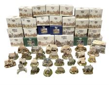 Twenty six Lilliput Lane models from the British and English Collections to include 'Ostlers Keep'