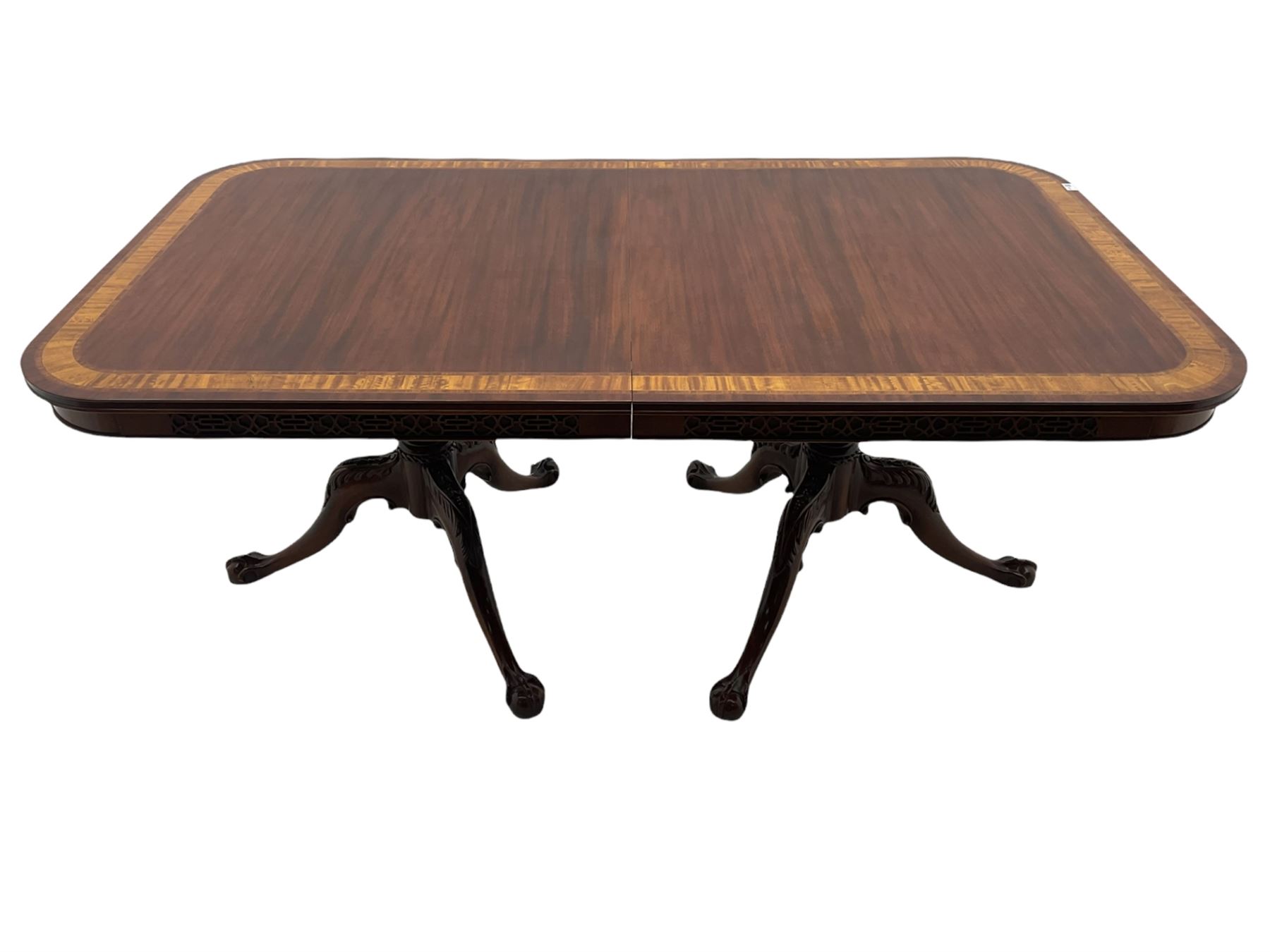 Wade Georgian style mahogany extending dining table with leaf - Image 13 of 27