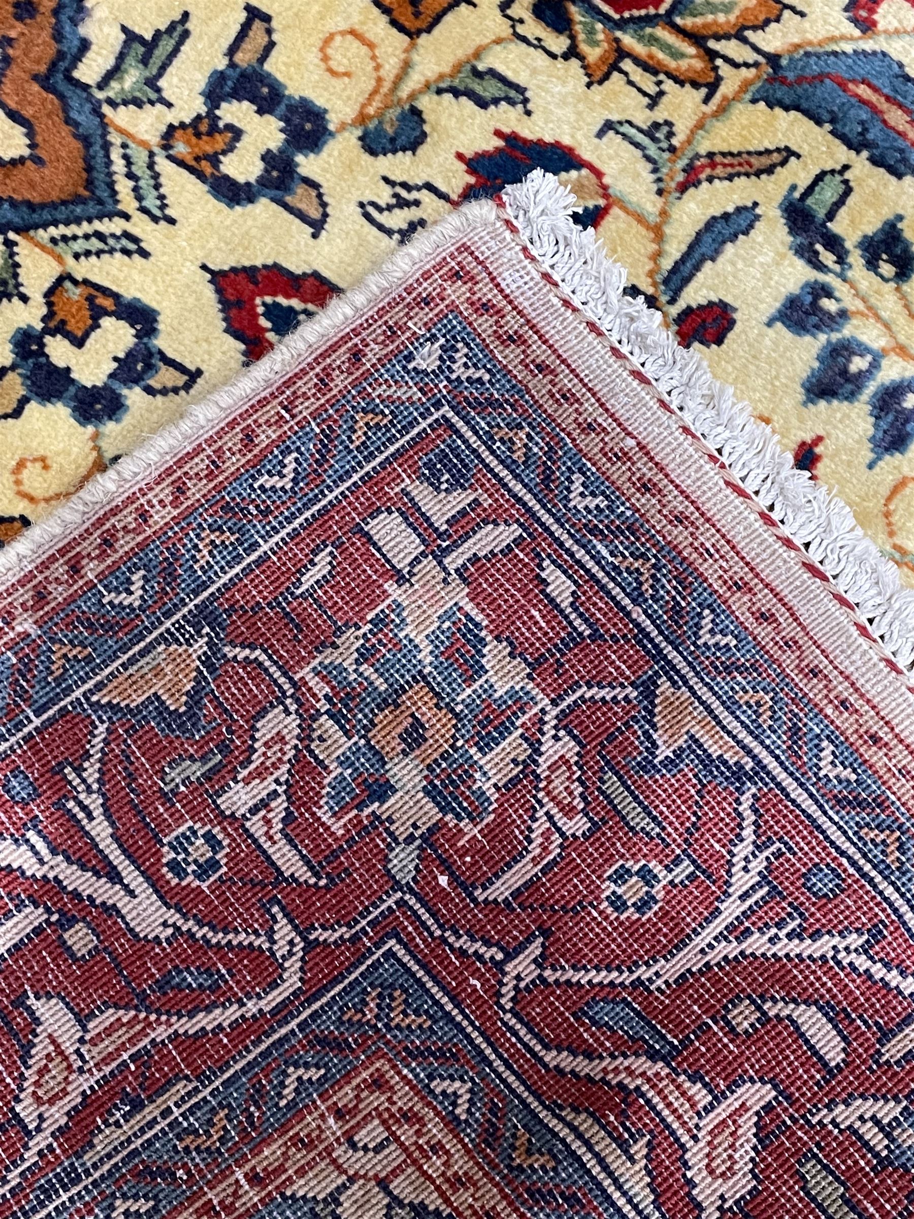 Persian Mahal rug - Image 5 of 5