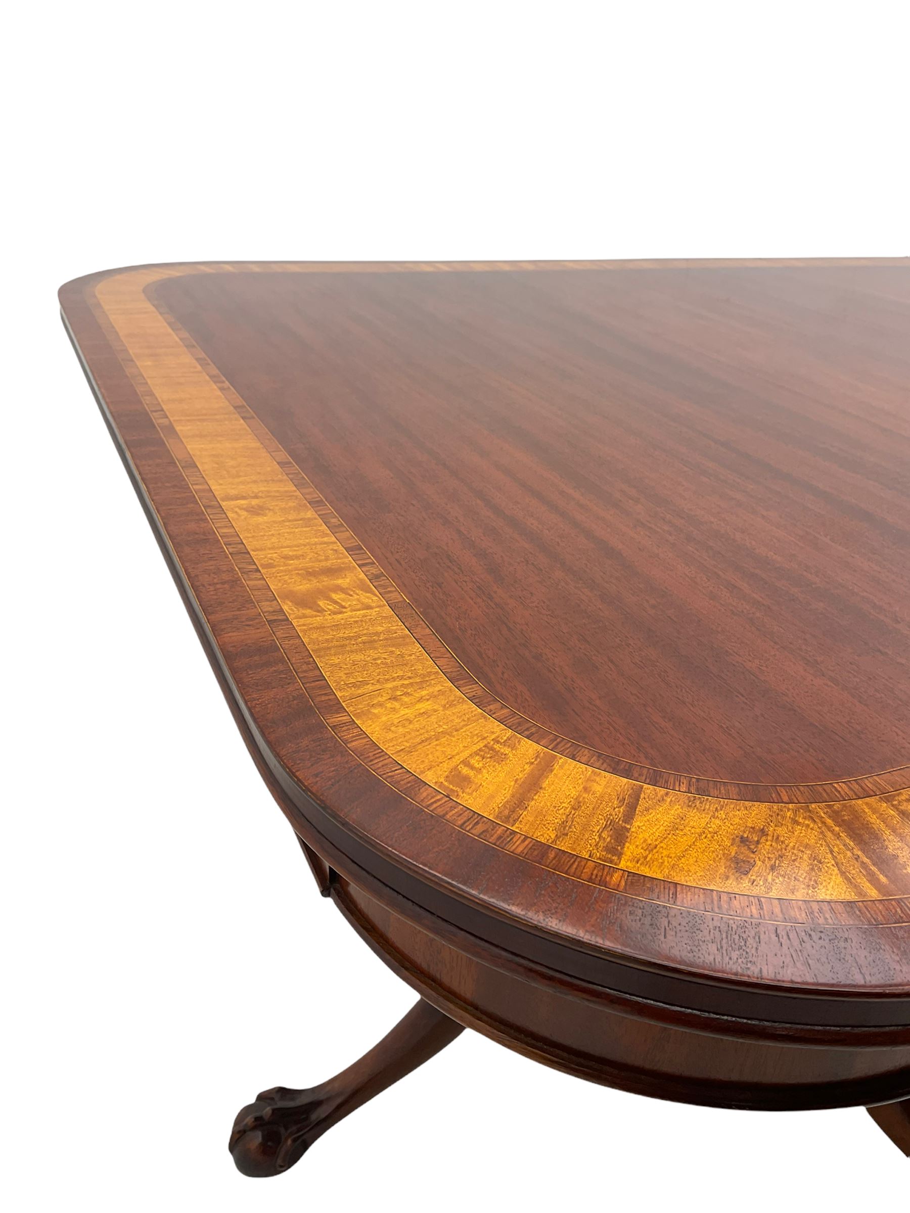 Wade Georgian style mahogany extending dining table with leaf - Image 4 of 27