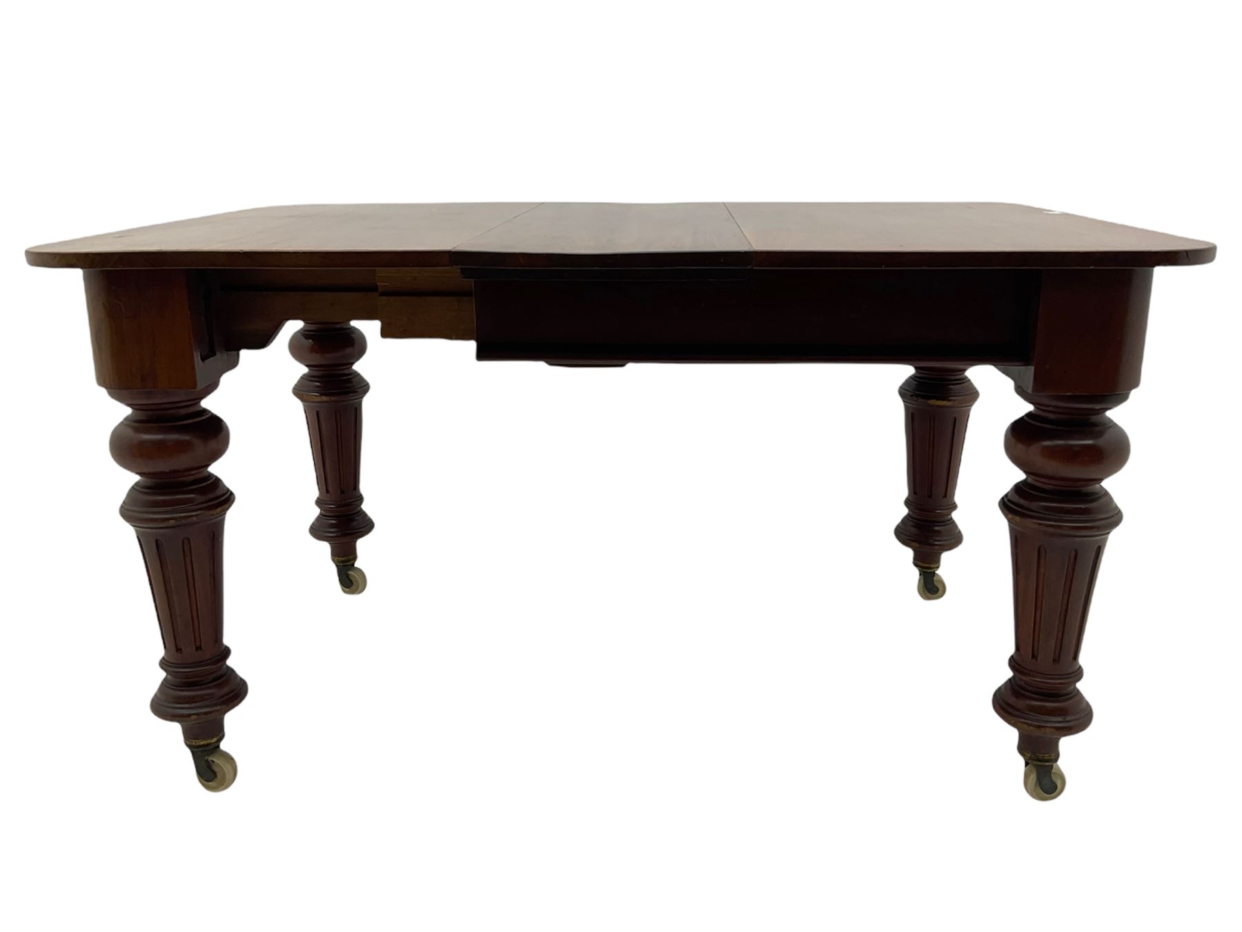 Victorian mahogany extending dining table