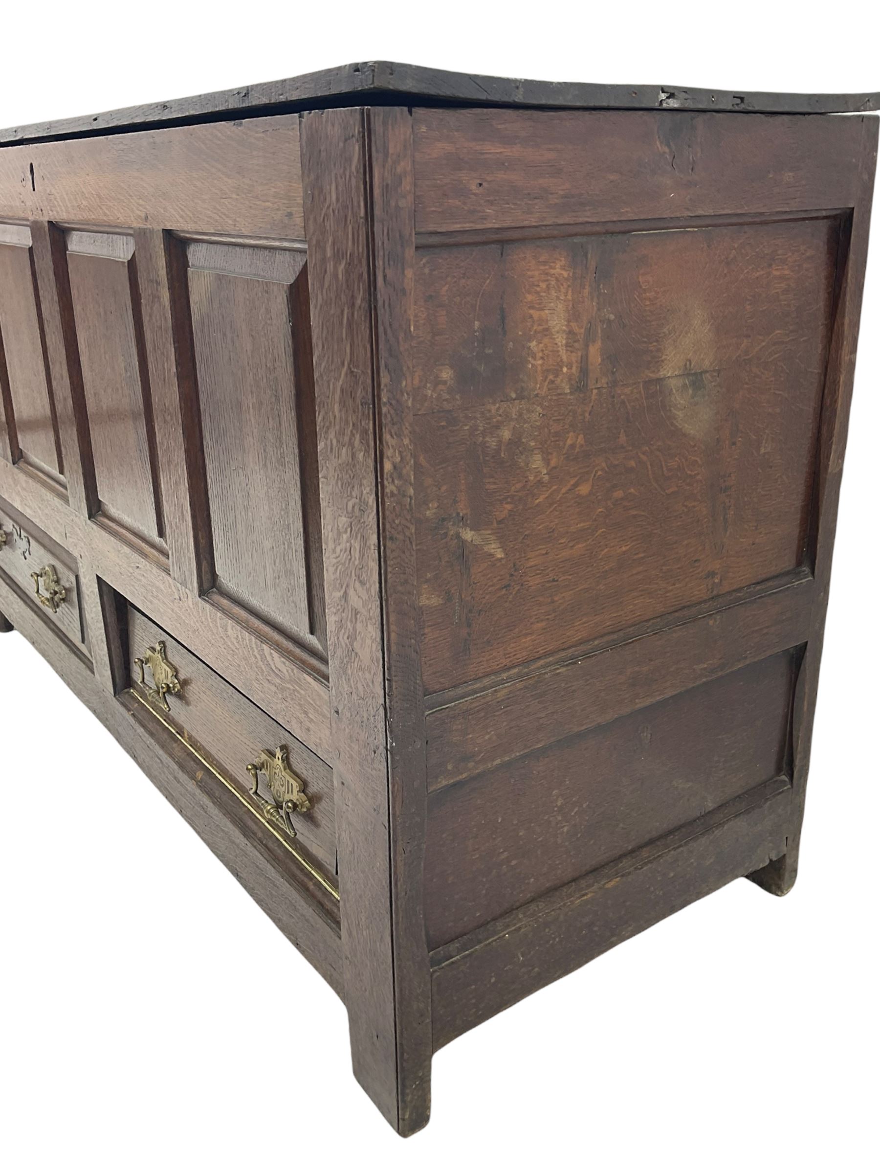 18th century oak mule chest - Image 5 of 10