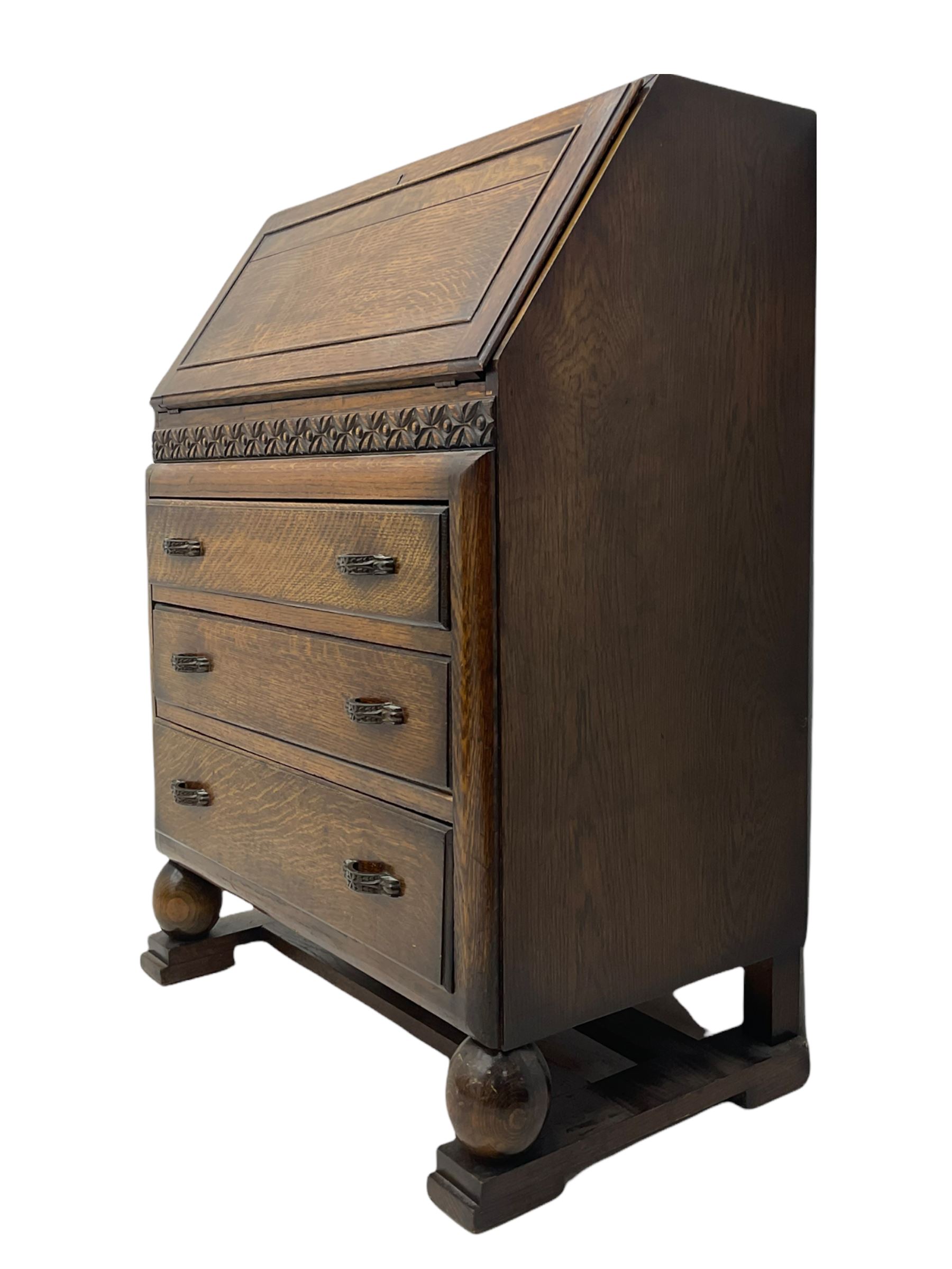 Early 20th century oak three drawer oak bureau - Image 3 of 9