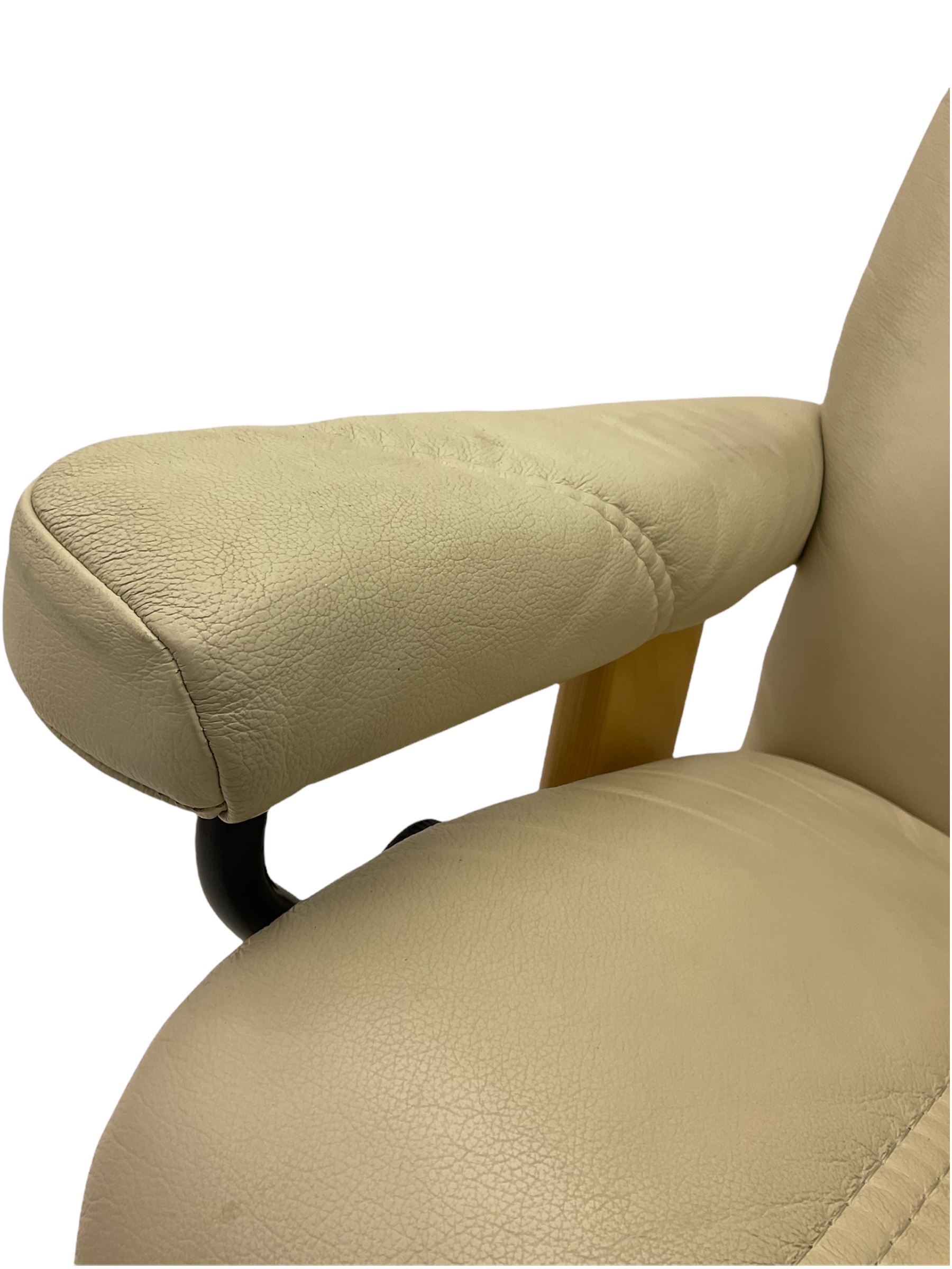 Ekornes - Stressless armchair upholstered in cream leather with matching footstool - Image 12 of 16