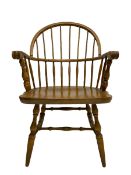 American type beech Windsor armchair