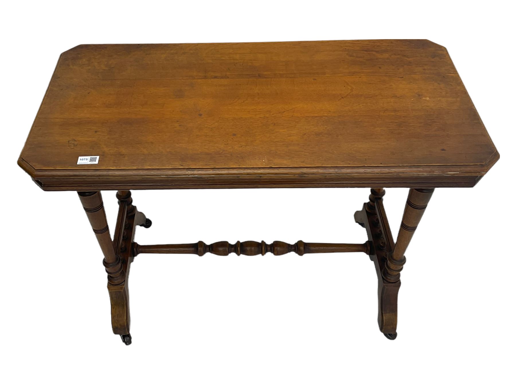 Late Victorian oak side table - Image 7 of 7