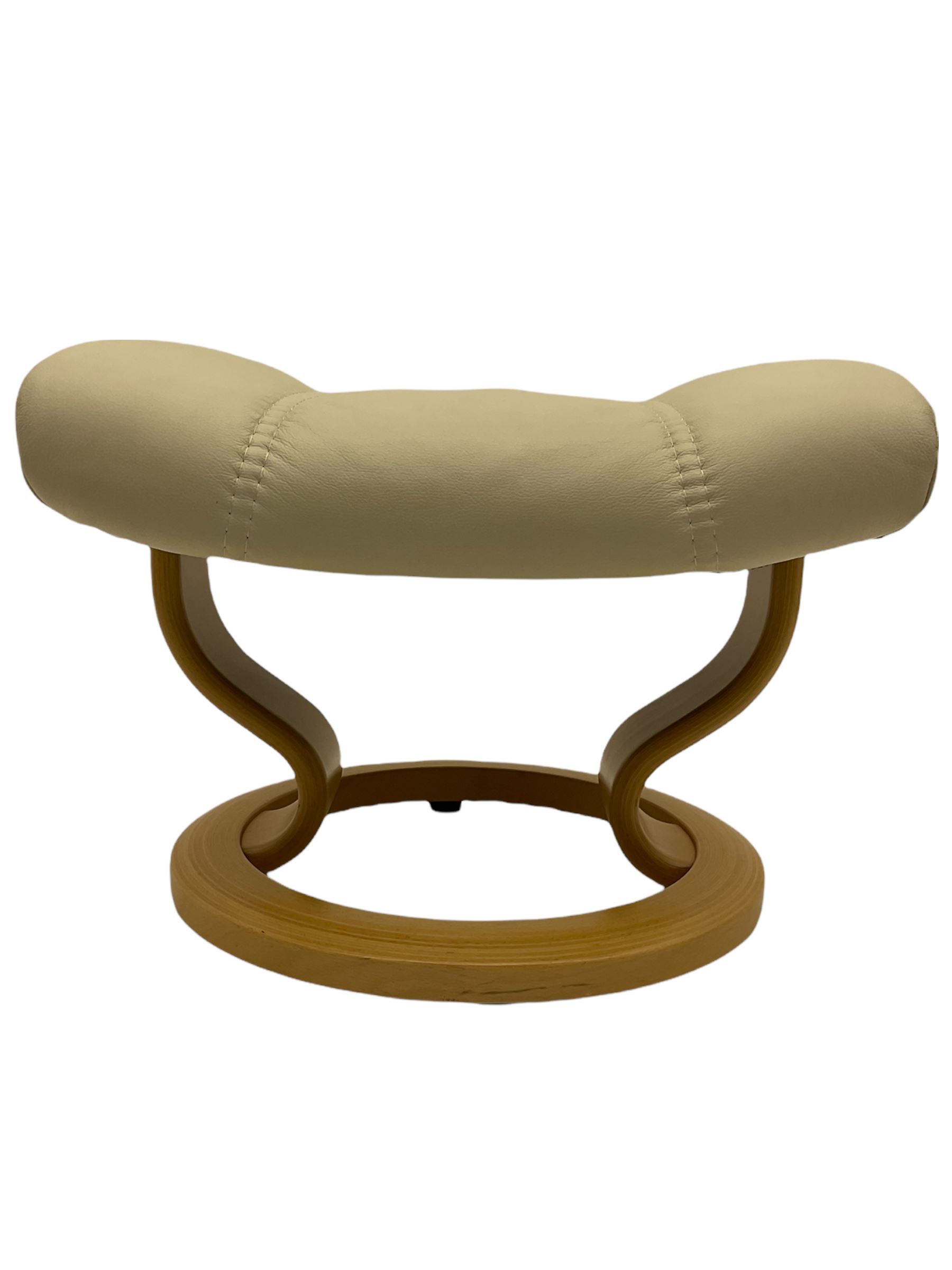 Ekornes - Stressless armchair upholstered in cream leather with matching footstool - Image 3 of 16