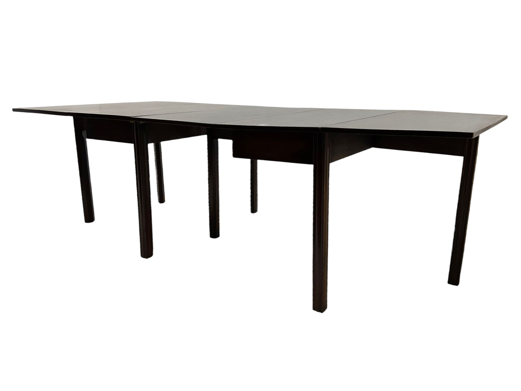 Georgian mahogany drop leaf extending dining table - Image 4 of 10