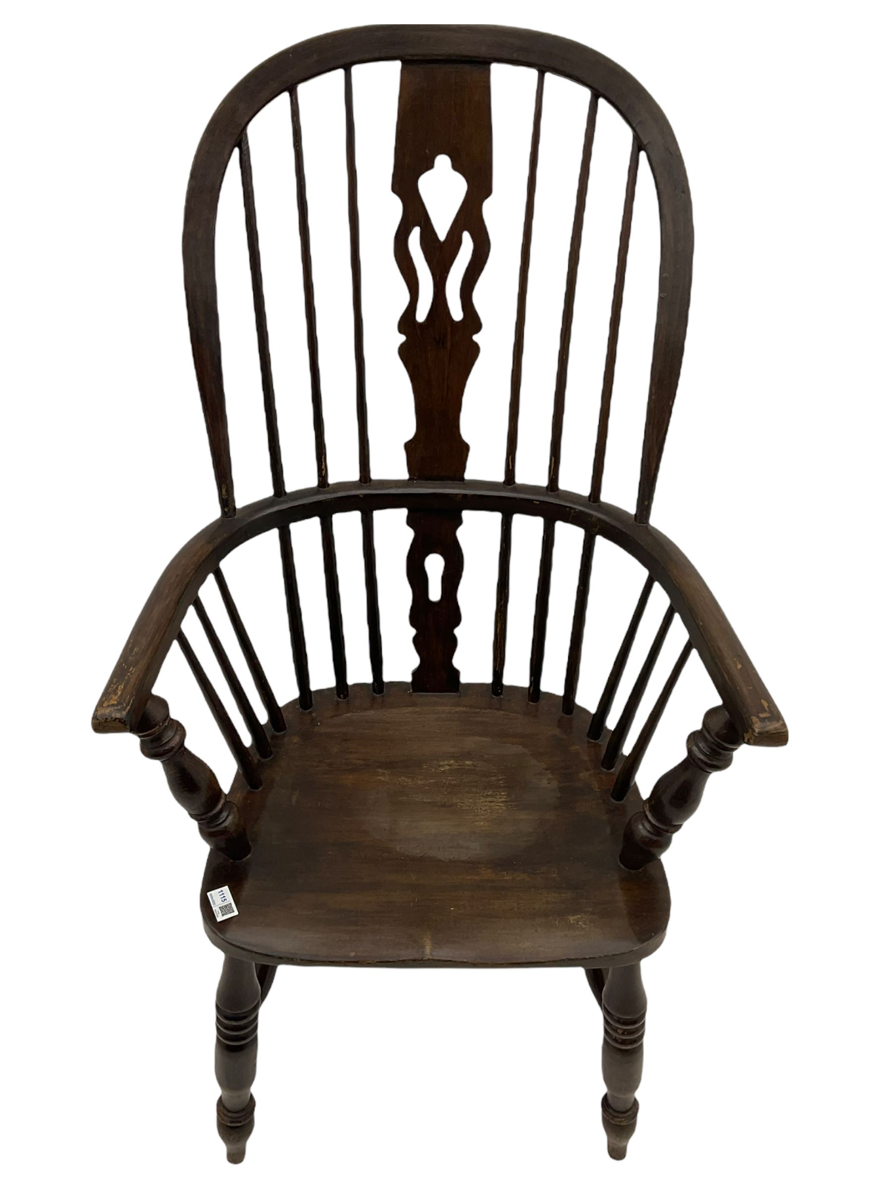 19th century beech Windsor armchair (W60cm) - Image 4 of 8