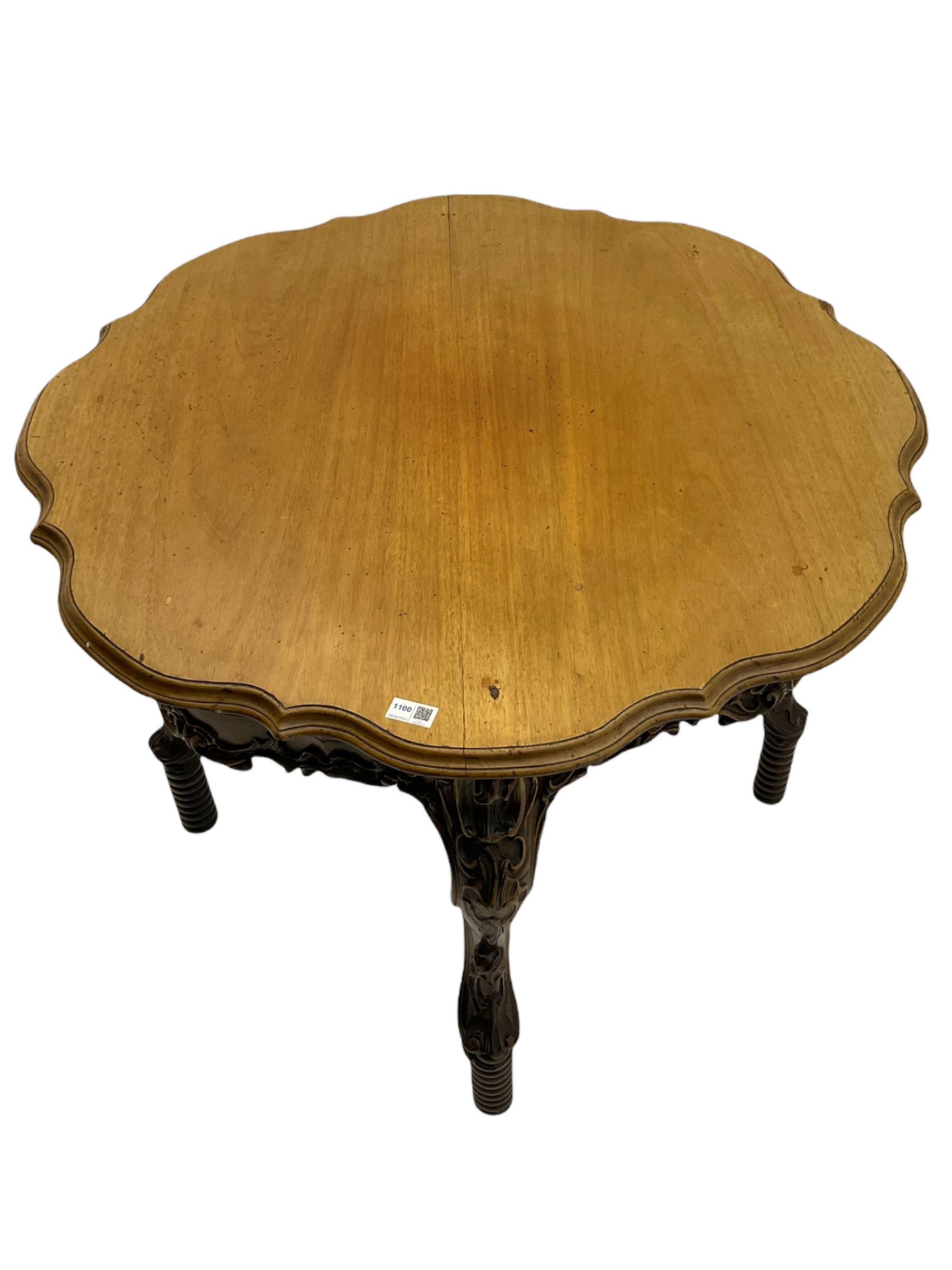 19th century walnut centre table - Image 8 of 9