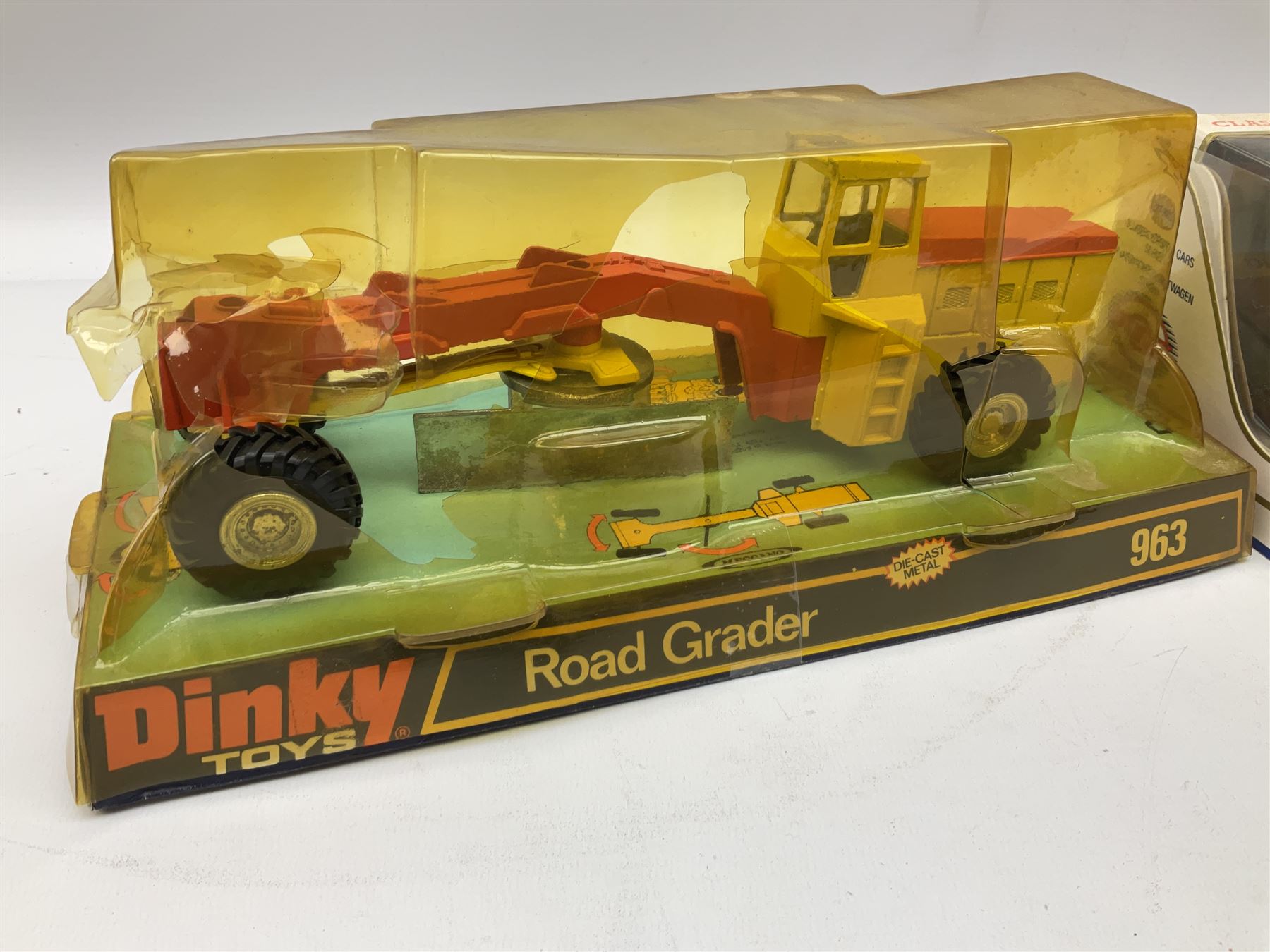 Dinky - Road Grader No.963; with blister box; Majorette Fire Engine No.3096; in window box; seven Ma - Image 6 of 12
