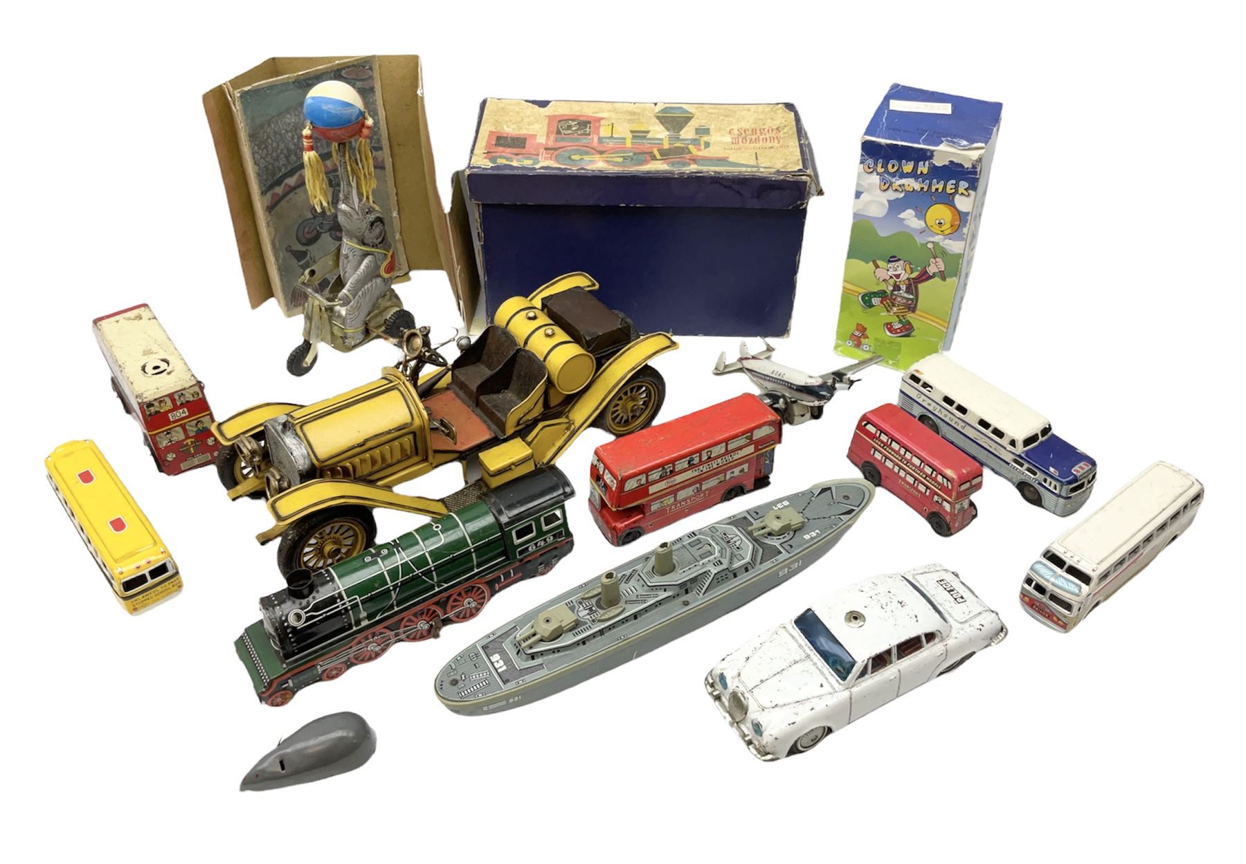 Fourteen modern tin-plate toys