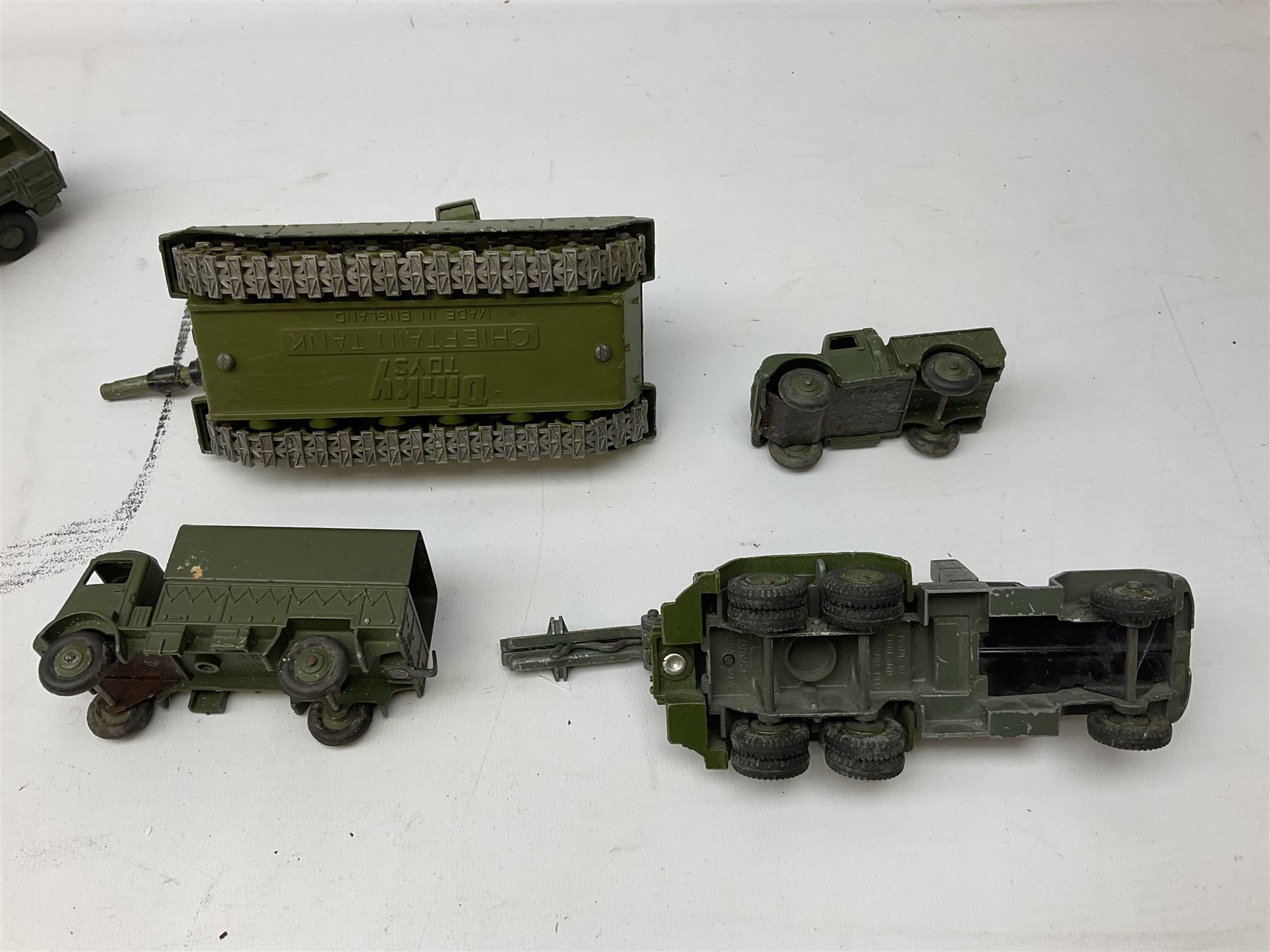 Dinky - twenty unboxed and playworn die-cast military vehicles including Mighty Antar tank Transport - Image 4 of 8