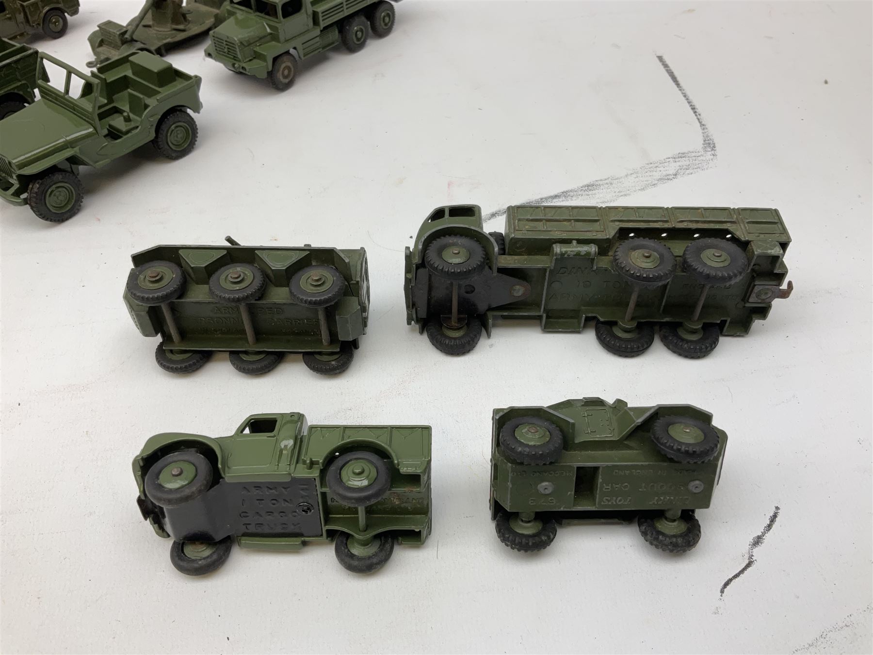 Dinky - twenty unboxed and playworn die-cast military vehicles including Mighty Antar tank Transport - Image 6 of 8