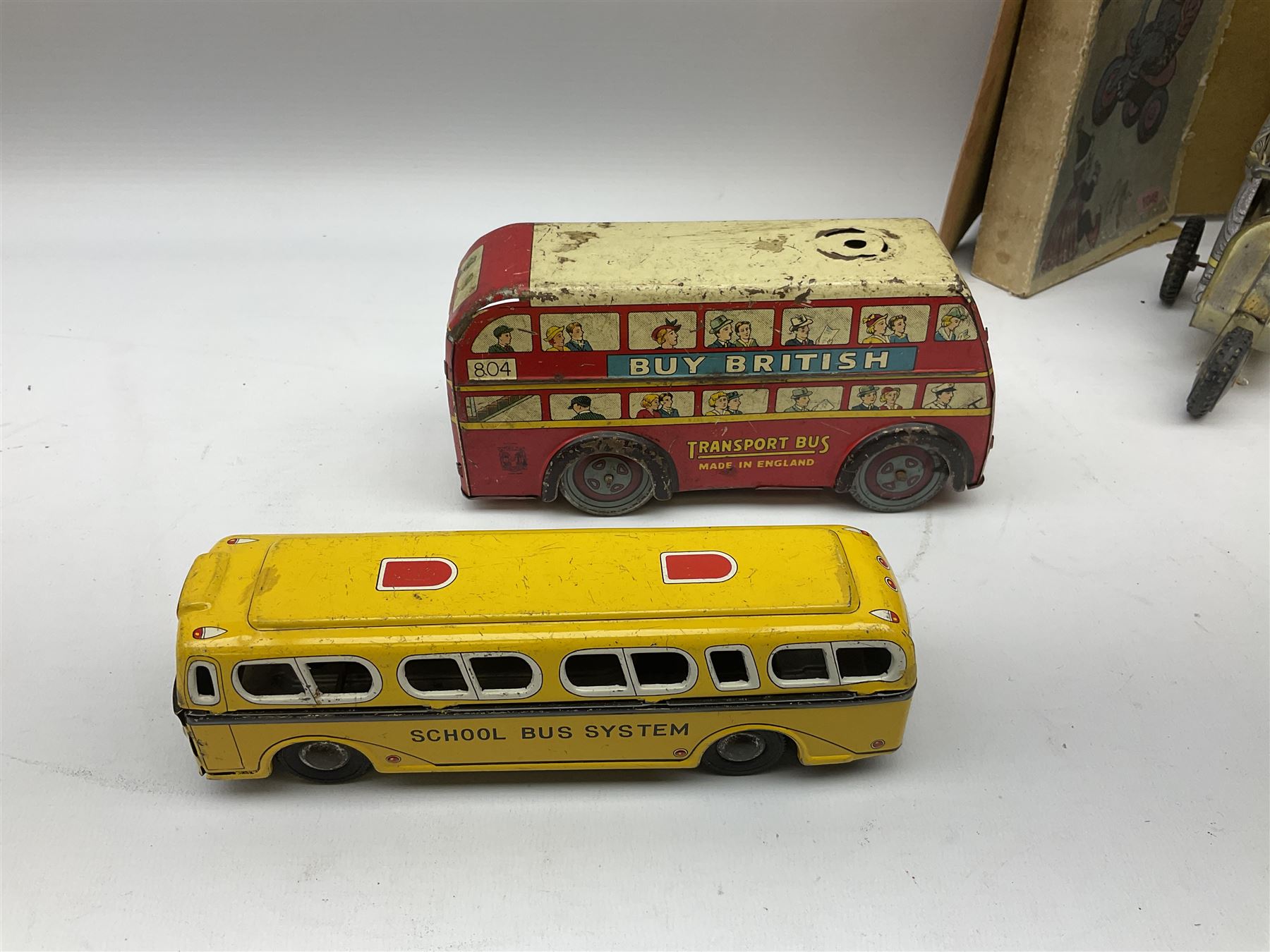 Fourteen modern tin-plate toys - Image 6 of 14