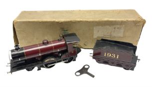 Bassett-Lowke '0' gauge - clockwork 4-4-0 locomotive 'Duke of York' No.1931 with tender