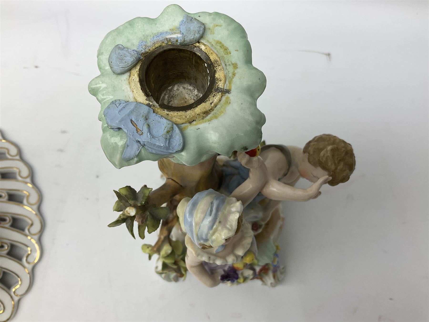 Early 20th century Sitzendorf porcelain centrepiece - Image 4 of 7