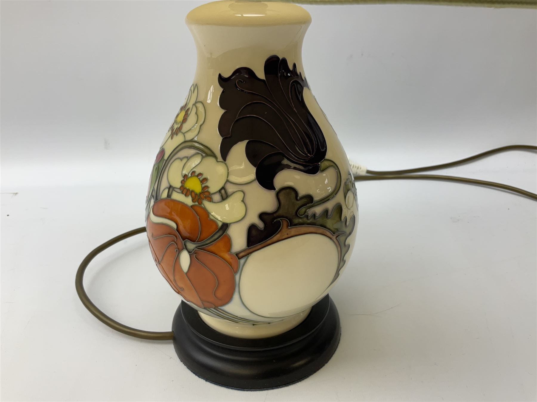 Moorcroft table lamp - Image 4 of 5