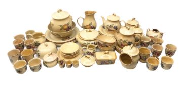 Hornsea Pottery Yeovil pattern part tea and dinner service
