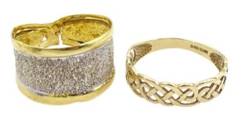 9ct gold Celtic design ring
