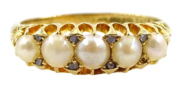 Early 20th century 18ct gold split pearl ring