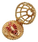 9ct gold lobster pot pendant/charm