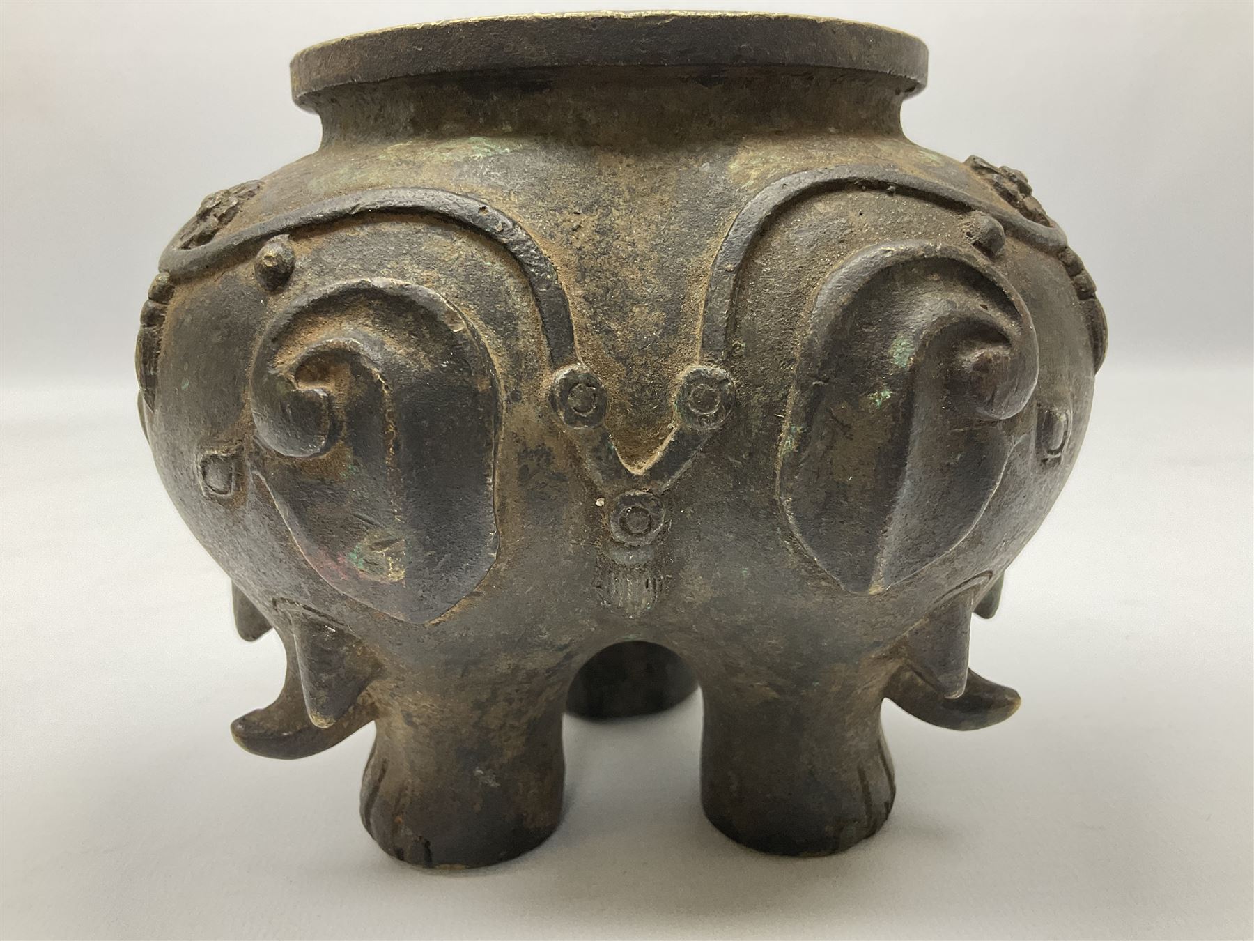 Chinese Qing dynasty bronze elephant censer - Image 10 of 13