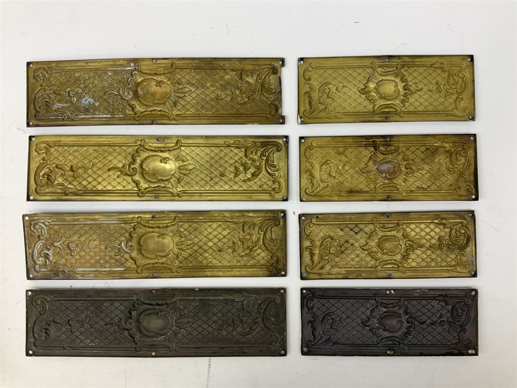 Two sets of four brass Art Nouveau finger plates - Image 6 of 6