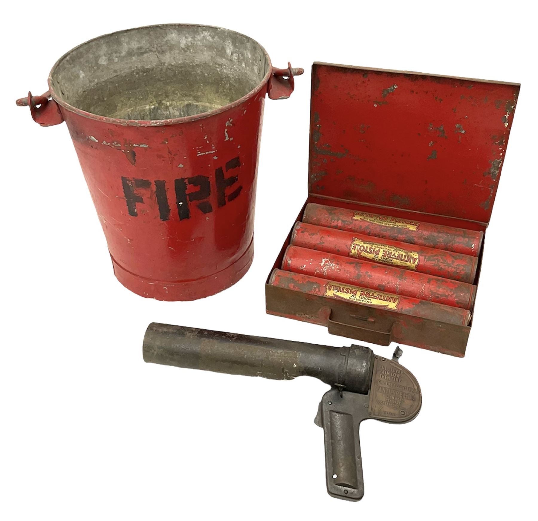 Antifyre Pistole fire extinguisher grenade launcher together with four cartridges (one lacking conte