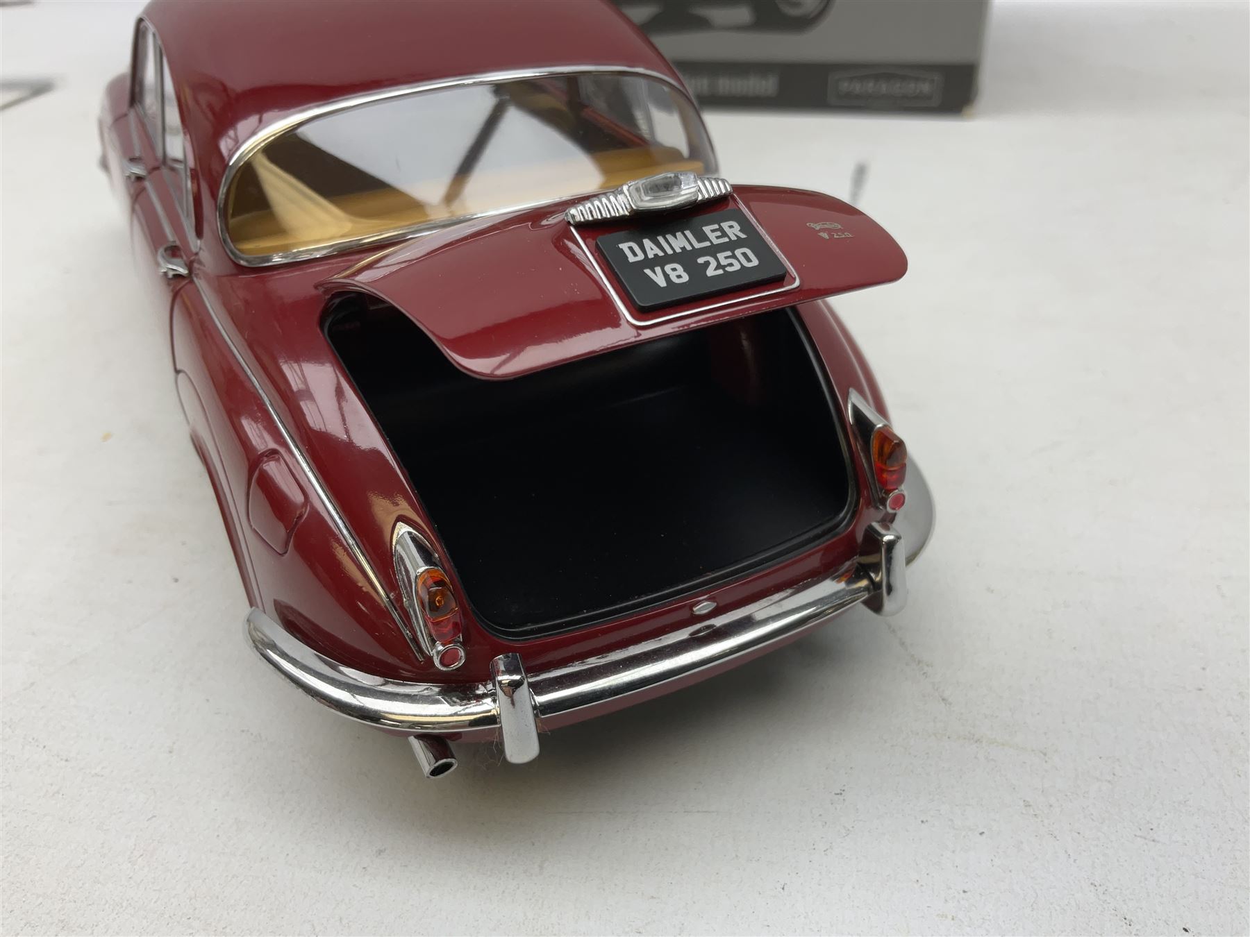 Paragon limited edition 1:18 scale die-cast model of a 1967 Daimler V8-250 - Image 5 of 7