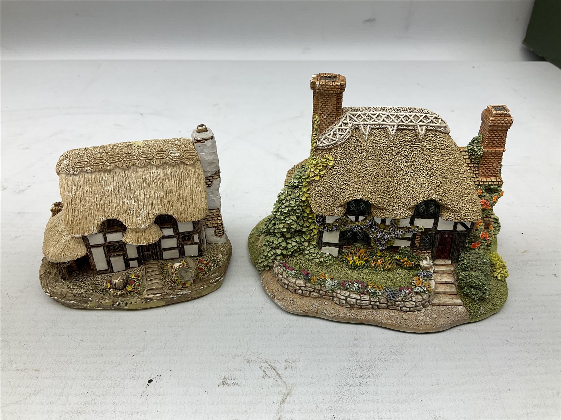 Twenty Lilliput Lane cottages to include 'Canterbury Bells' - Image 4 of 7