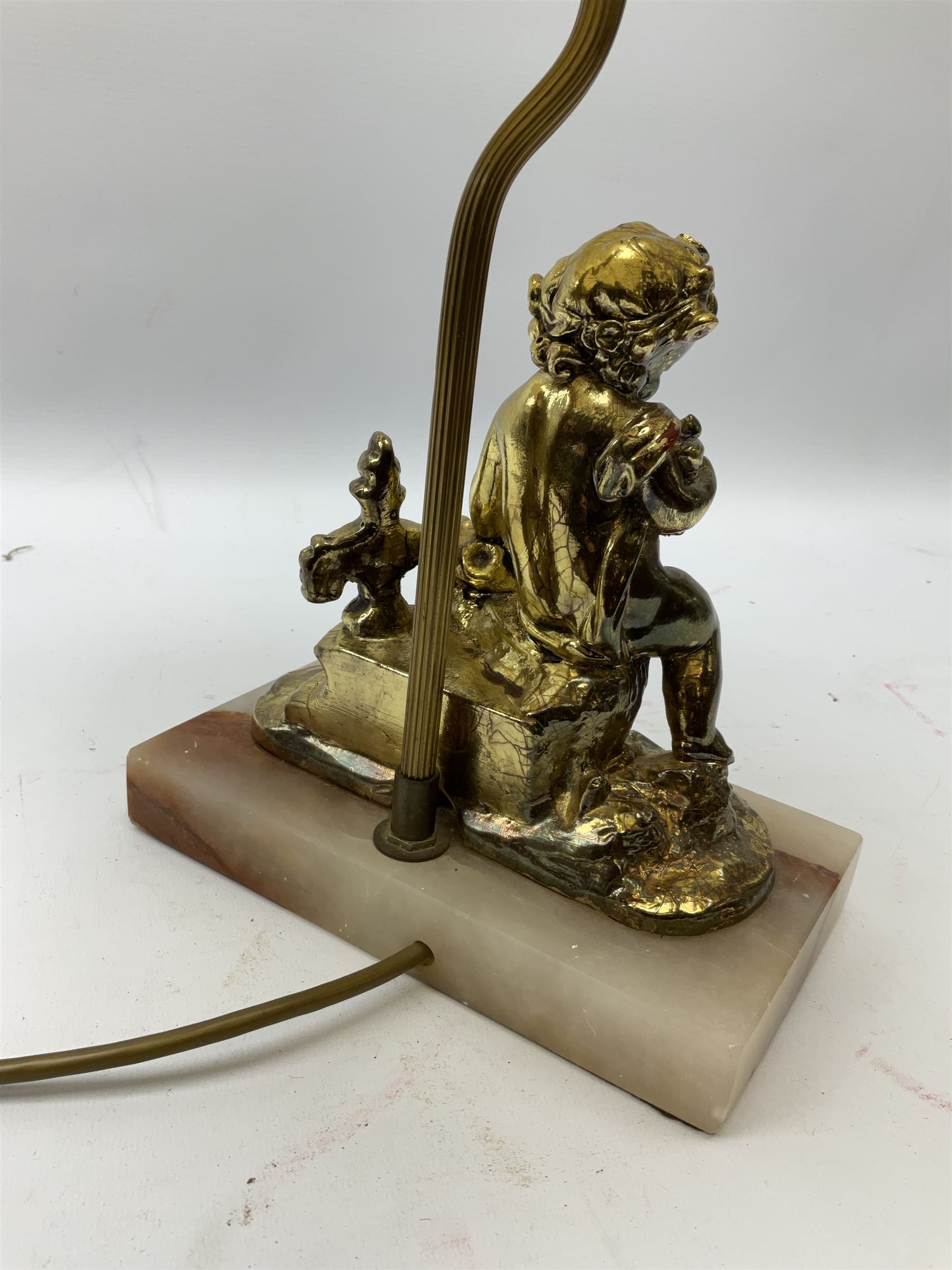 Gilt metal and onyx mounted table lamp - Image 3 of 3