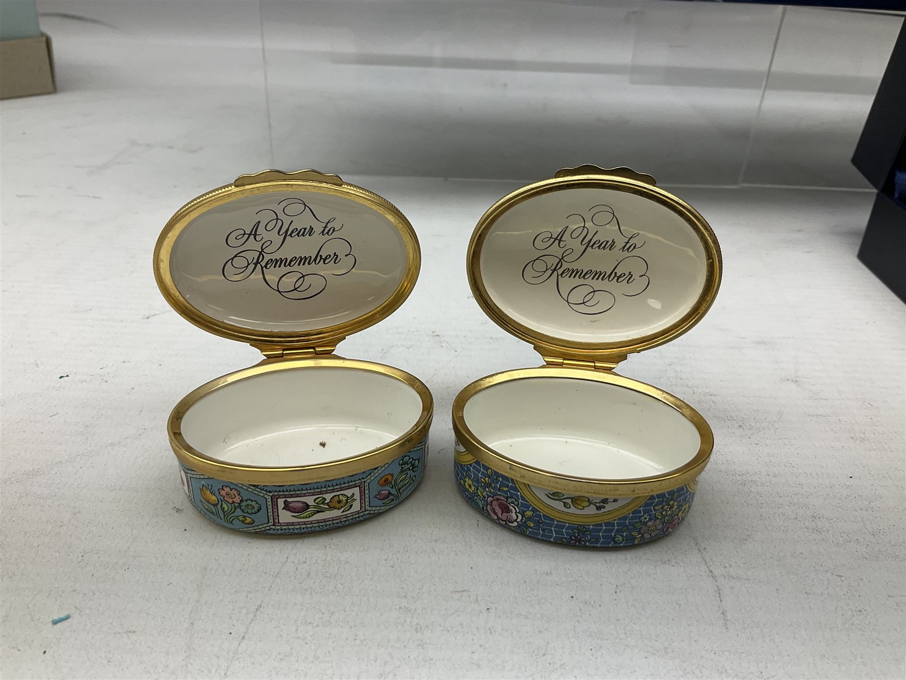 Group of Halcyon Days enamel boxes - Image 4 of 8