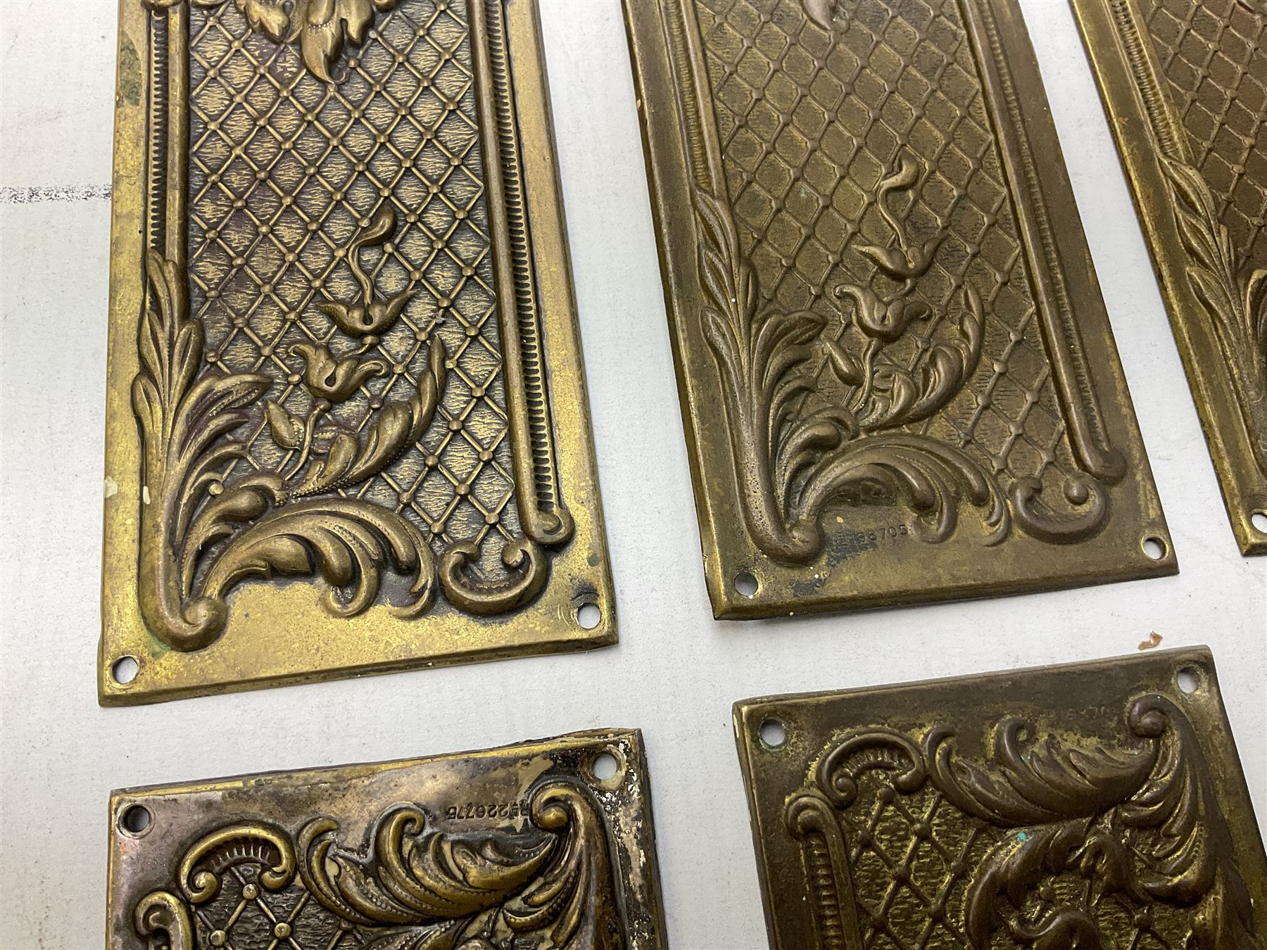 Two sets of four brass Art Nouveau finger plates - Image 5 of 6