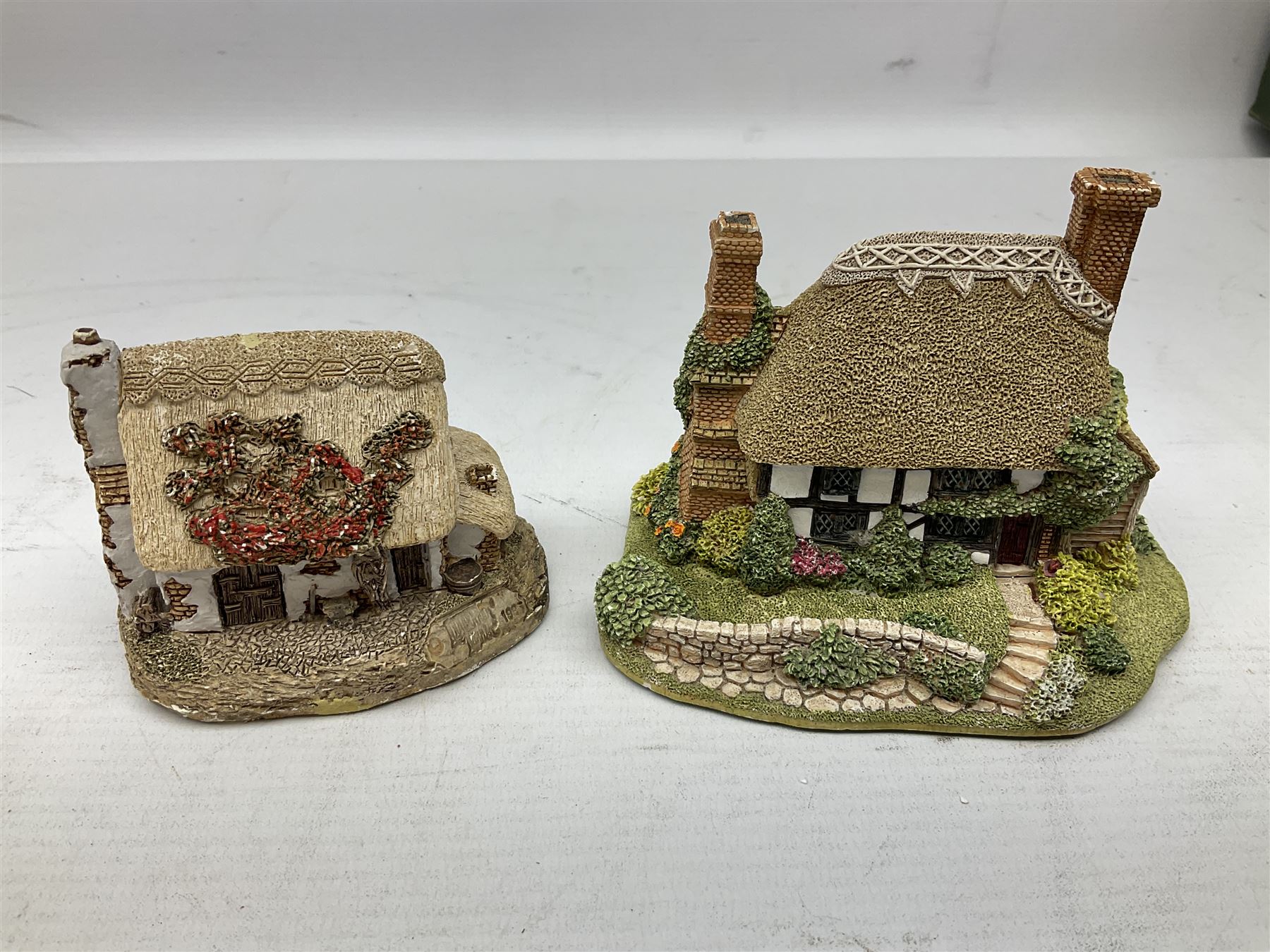 Twenty Lilliput Lane cottages to include 'Canterbury Bells' - Image 5 of 7