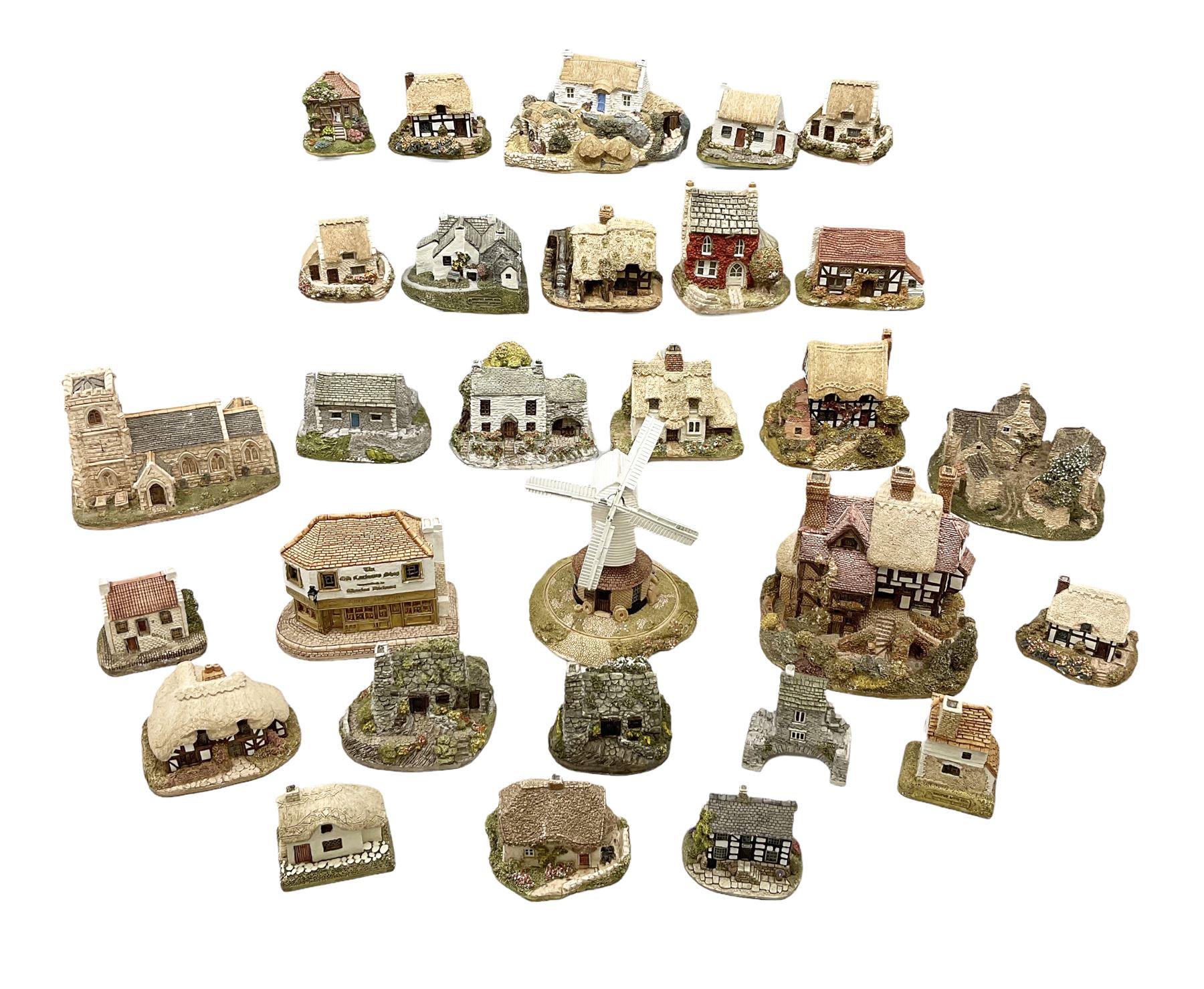 Twenty nine Lilliput Lane British/English collection cottages