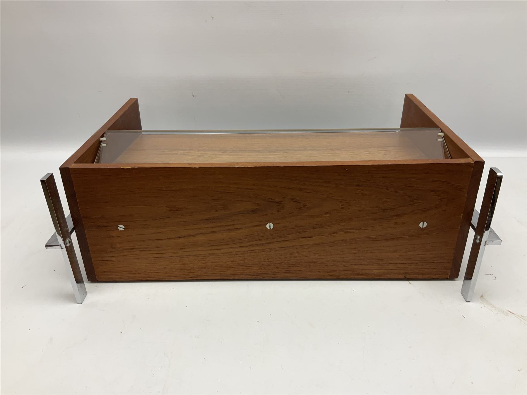 Mid 20th century contemporary teak magazine rack of stylistic rectangular form - Image 5 of 5