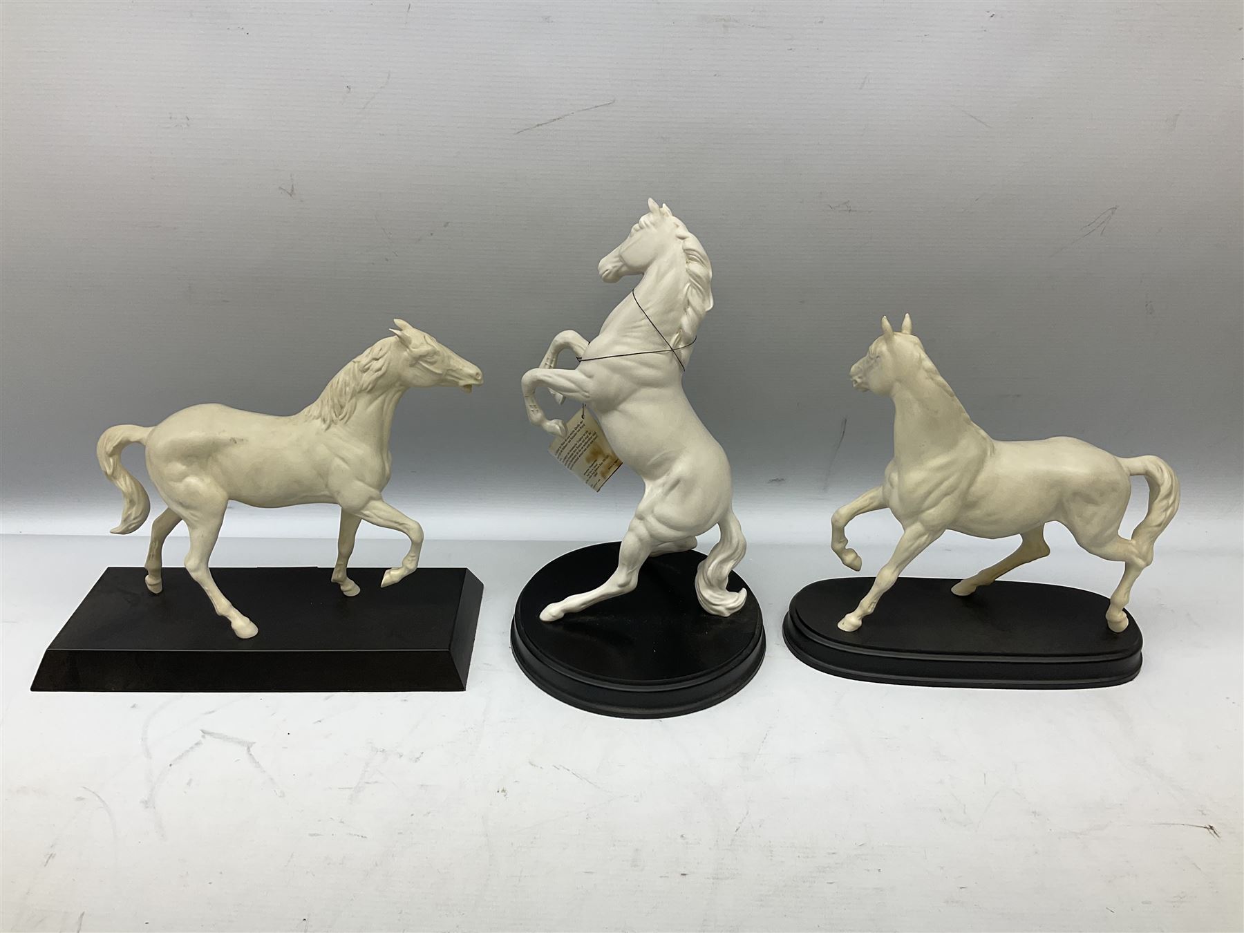 Six Royal Doulton horse figures in a matt finish on plinths - Image 6 of 9