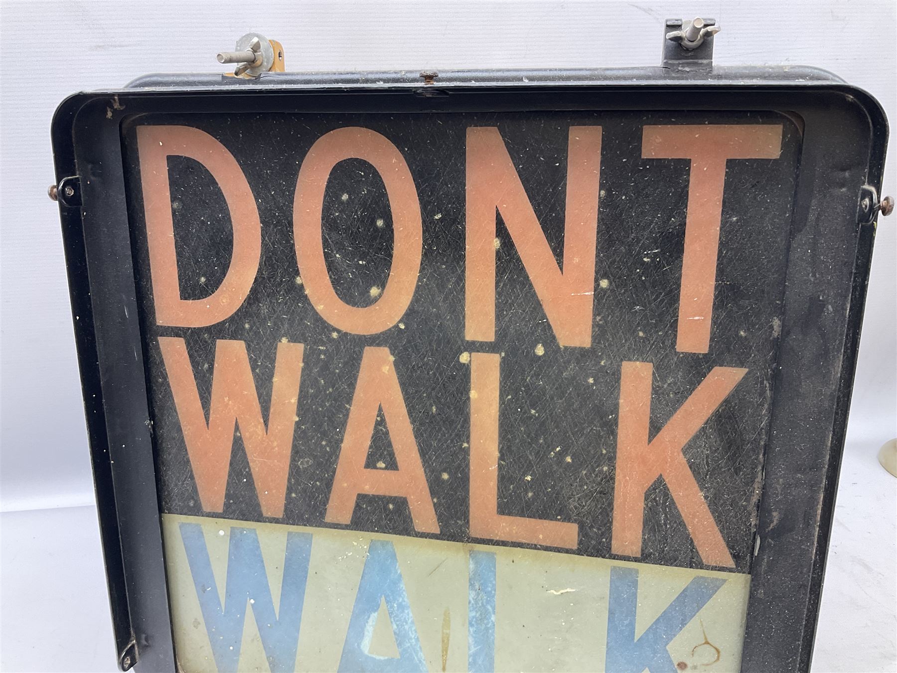 New York City 'Walk / Don't Walk' back lit pedestrian crosswalk sign - Image 3 of 9