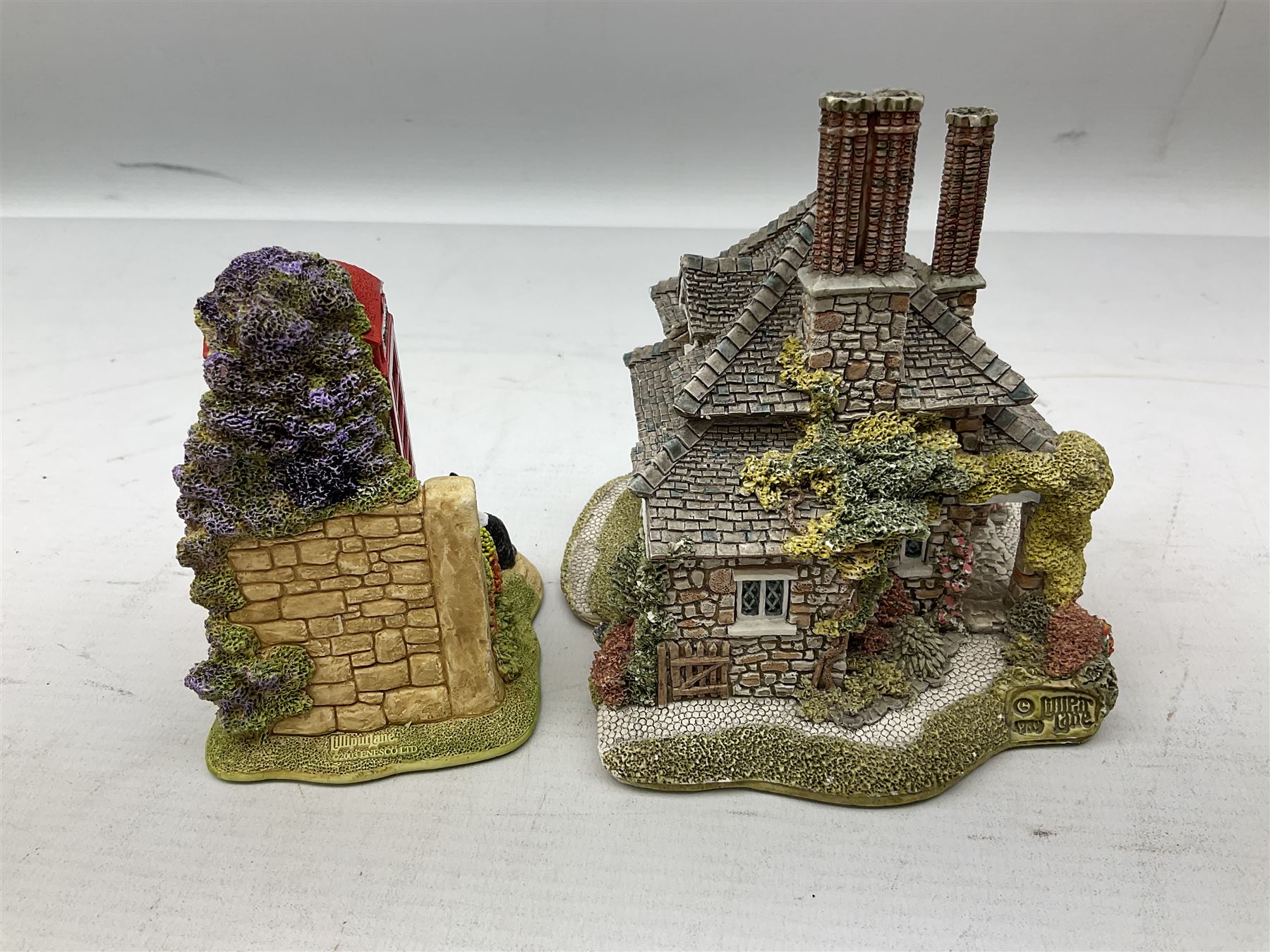 Fourteen Lilliput Lane cottages to include 'Diamond Cottage' - Image 9 of 10