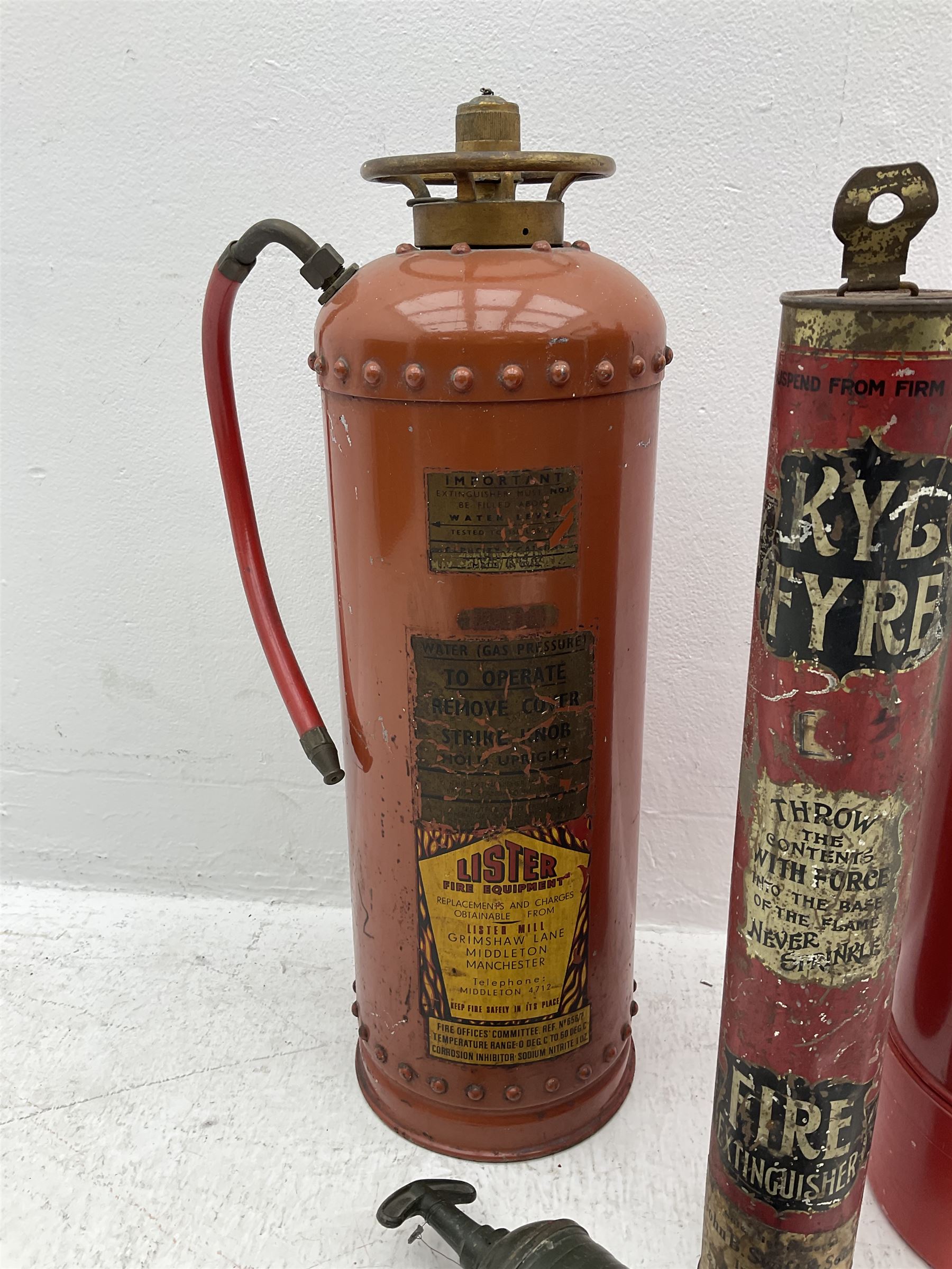 Early 20th century Kyl Fyre dry powder fire extinguisher - Image 2 of 5