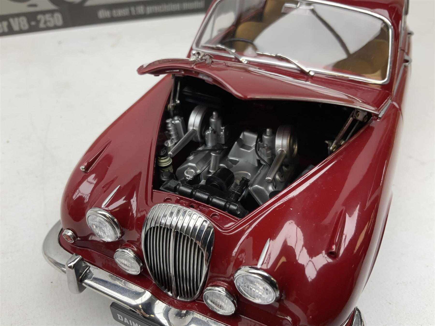 Paragon limited edition 1:18 scale die-cast model of a 1967 Daimler V8-250 - Image 4 of 7