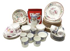 Noritake Coffee service with a pearlescent and floral pattern