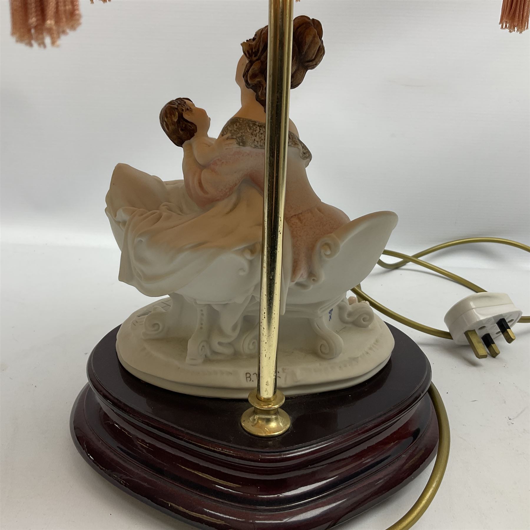 Capodimonte figural table lamp modeled as a woman and baby - Image 6 of 7